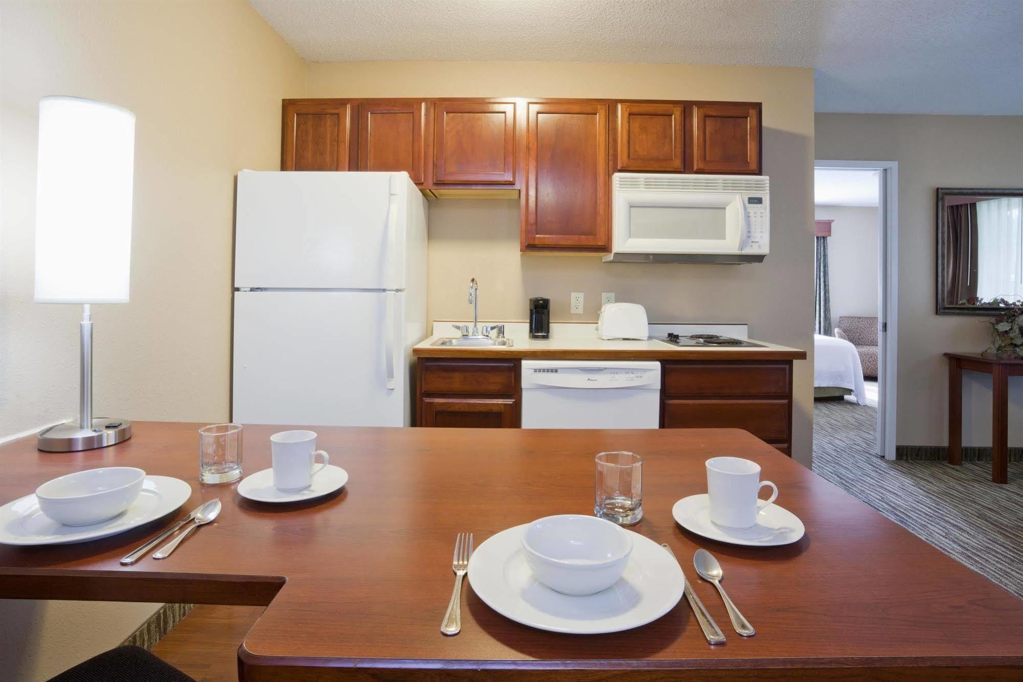 Grandstay Residential Suites Hotel - Eau Claire Kültér fotó